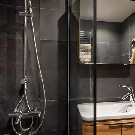 Villa Enchanting 22,000m2 And Elegant 5 Bedroom Manor İstanbul