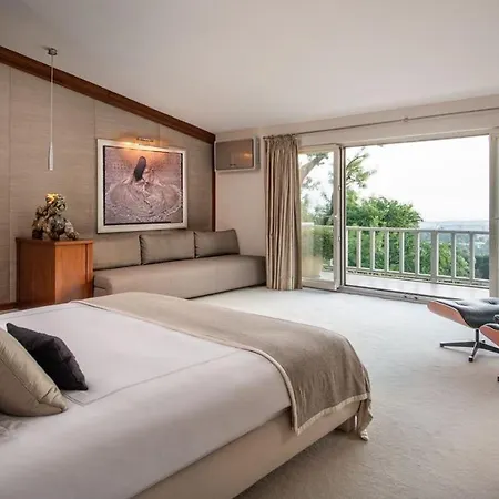 Enchanting 22,000m2 And Elegant 5 Bedroom Manor * İstanbul