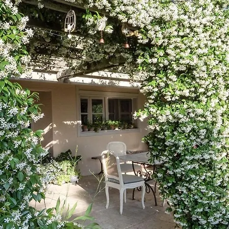 Enchanting 22,000m2 And Elegant 5 Bedroom Manor *